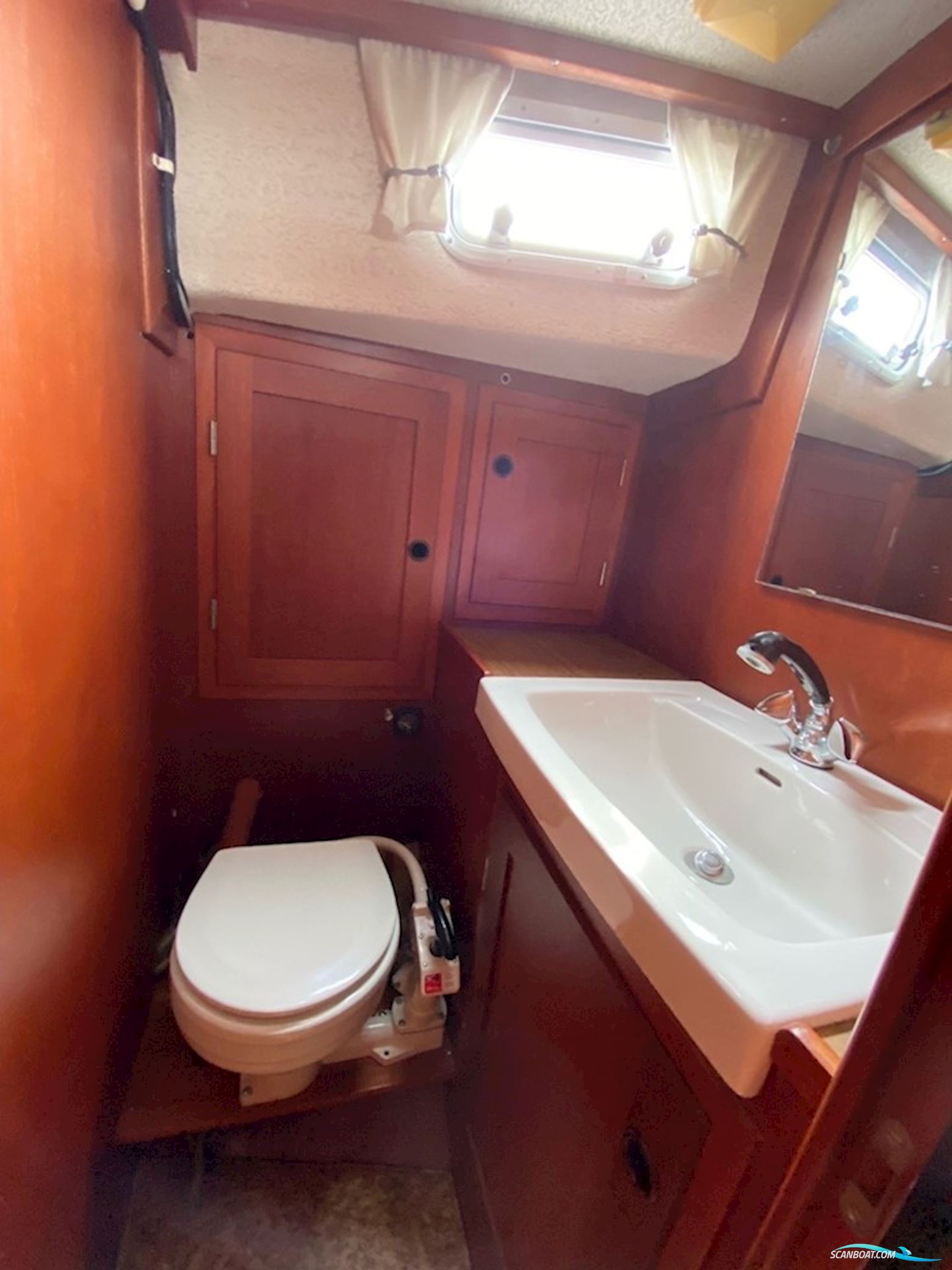 Hallberg-Rassy 94 Kutter