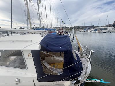Hallberg-Rassy 94 Kutter Sailingboat 1981, with  Craftsman CM.4.42 Diesel 42 hk (2012) engine, Sweden