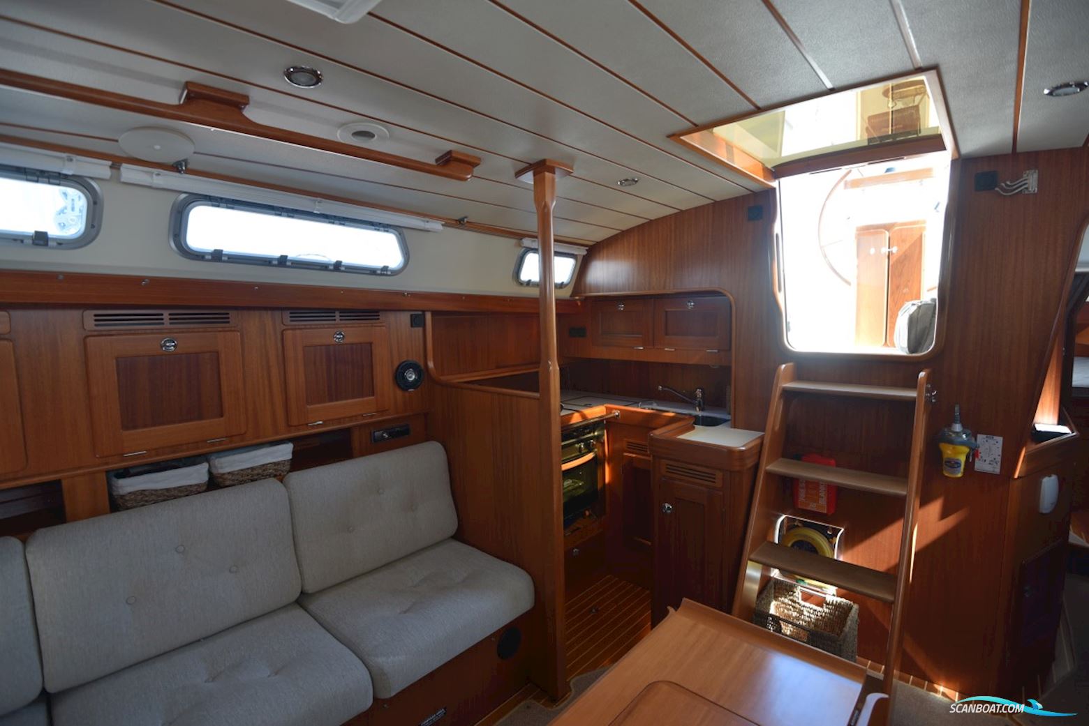 Hallberg-Rassy Hallberg-Rassy 43