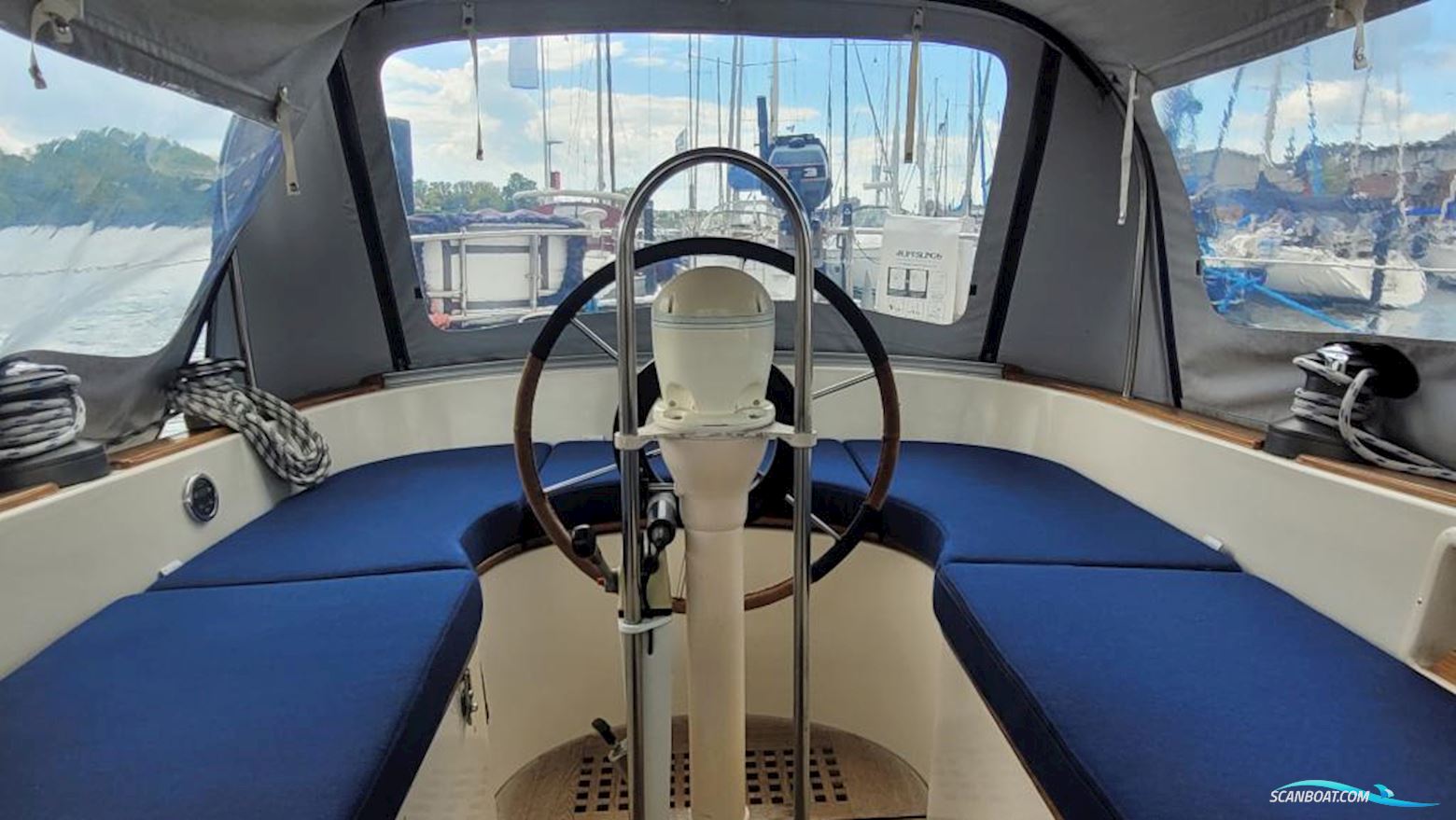 Hallberg-Rassy HR 352 Scandinavia