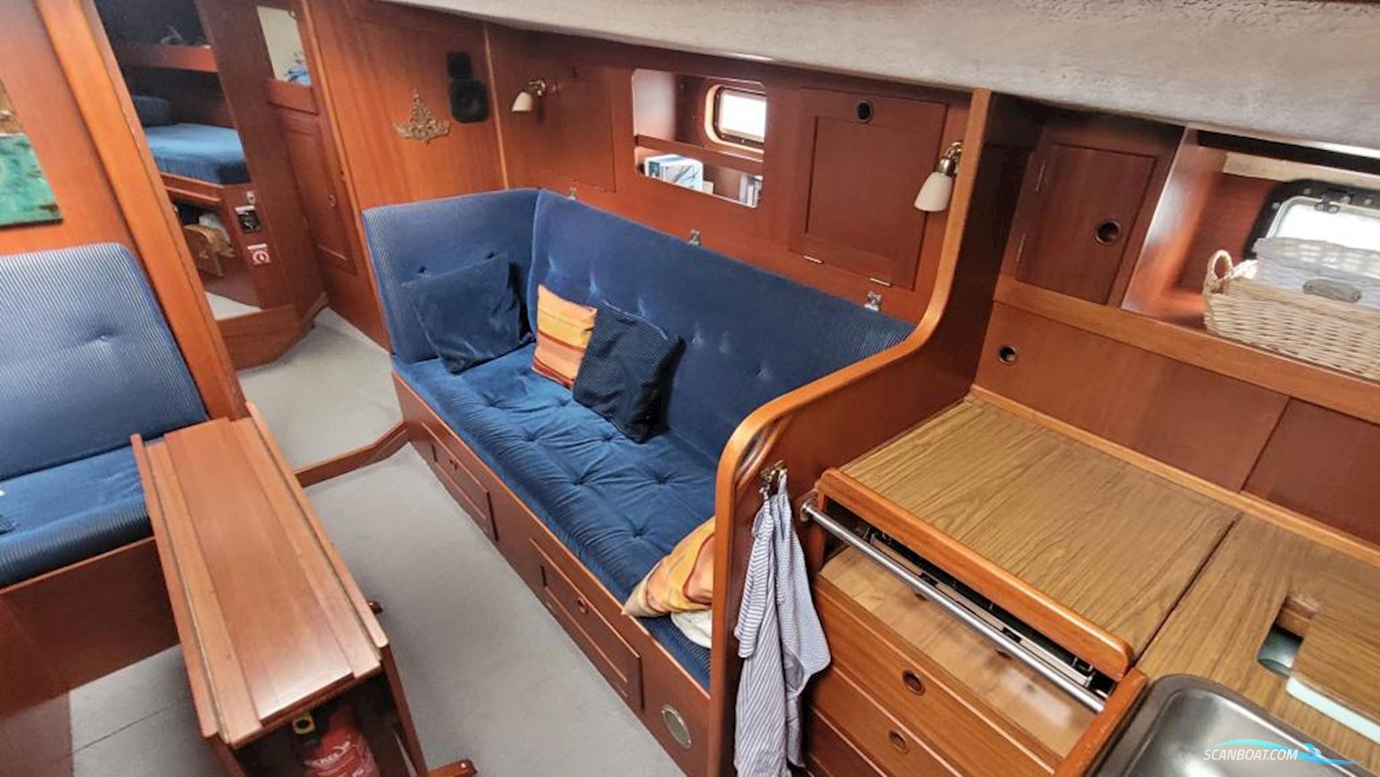 Hallberg-Rassy HR 352 Scandinavia