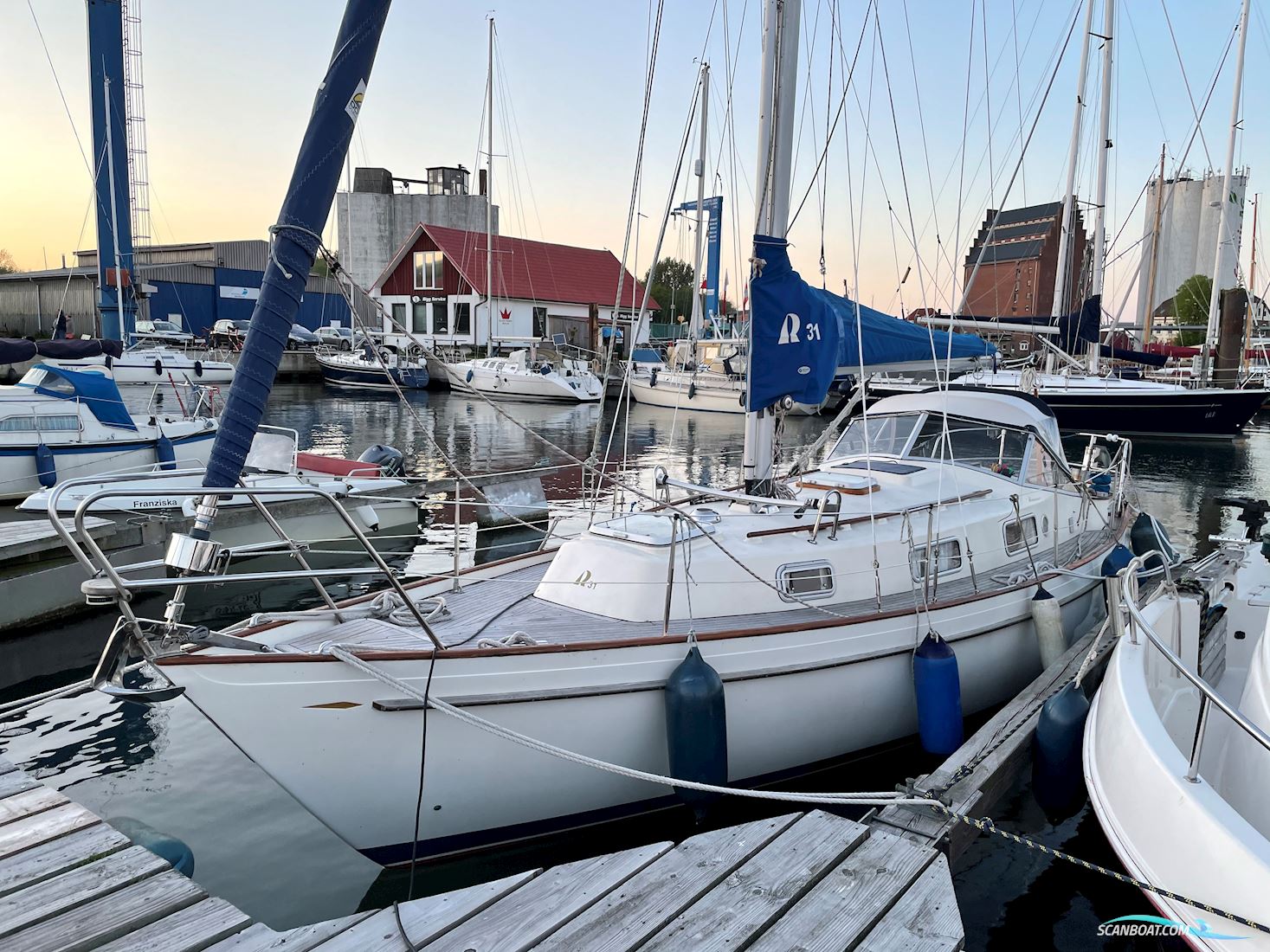 Hallberg Rassy Monsun 31