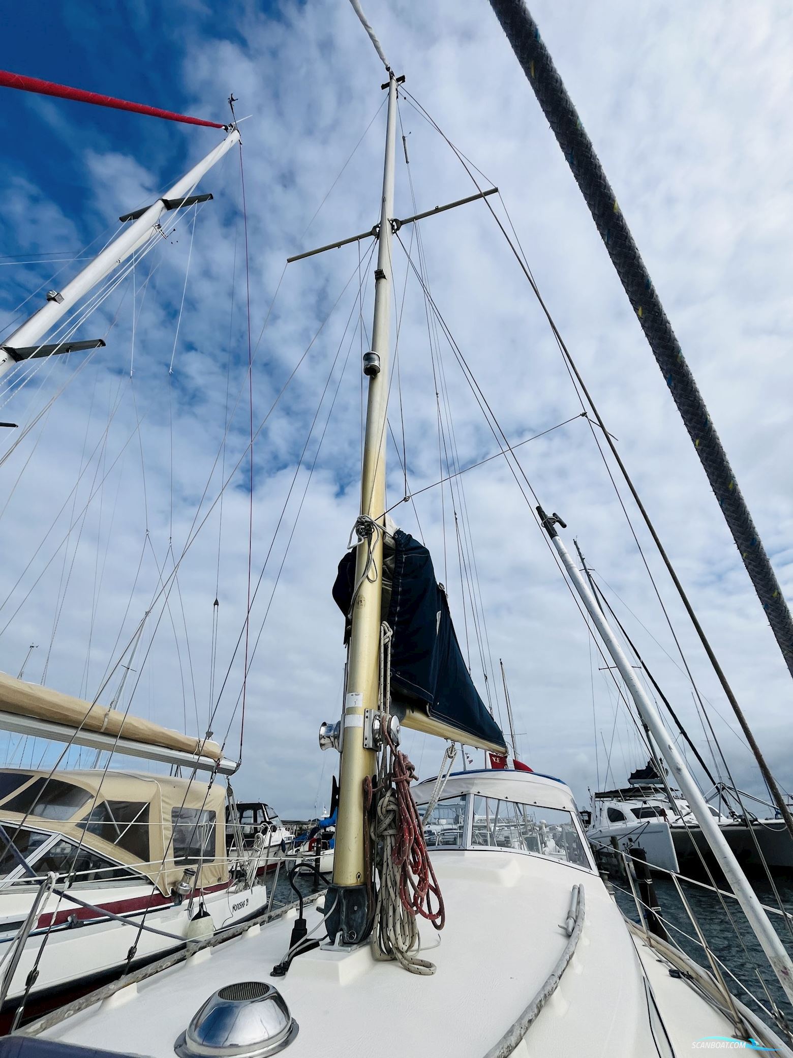 Hallberg-Rassy Monsun 31