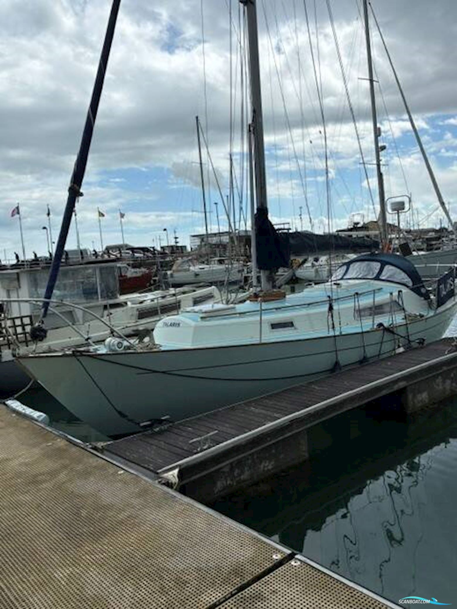 Halmatic 30 MK II Sailingboat 1984, with Beta Marine engine, United Kingdom