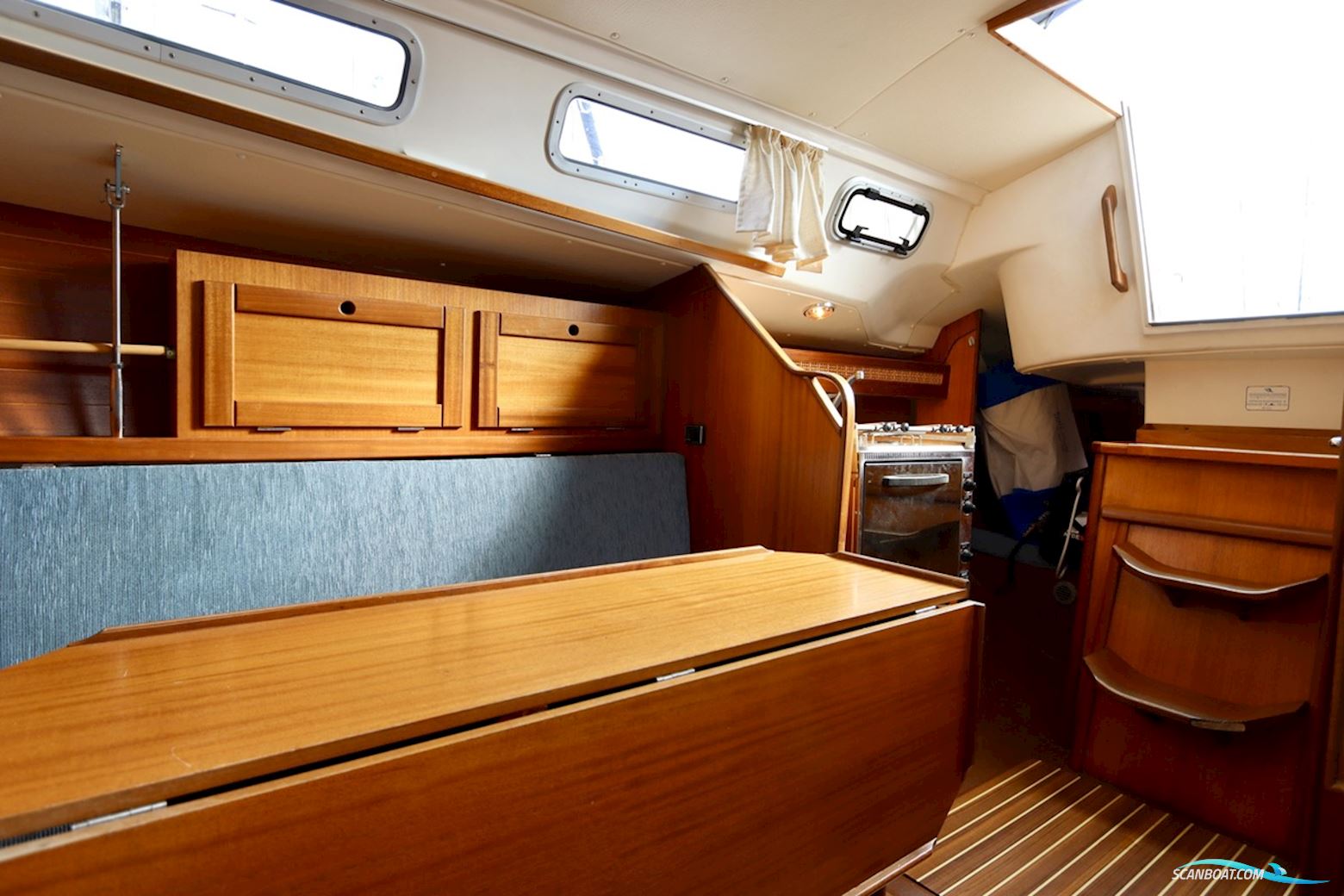 Hanse 301