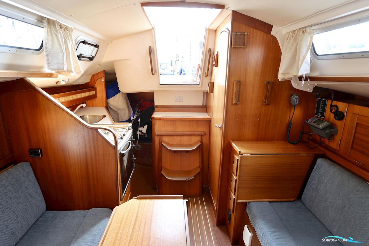 Hanse 301