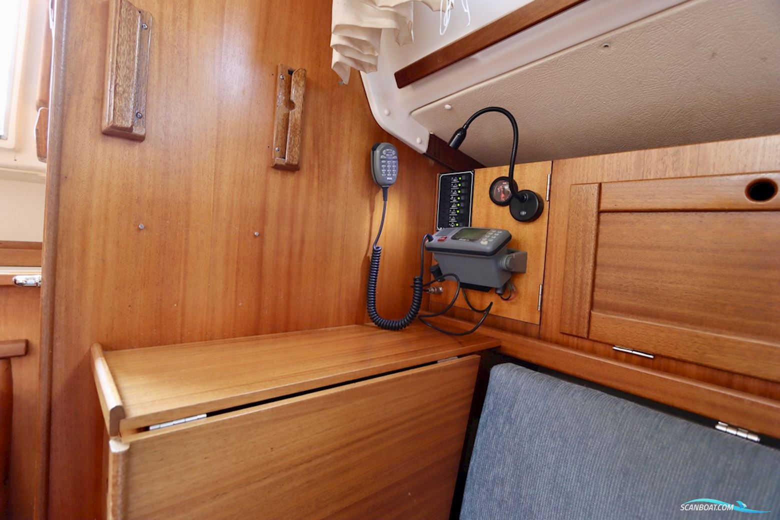 Hanse 301
