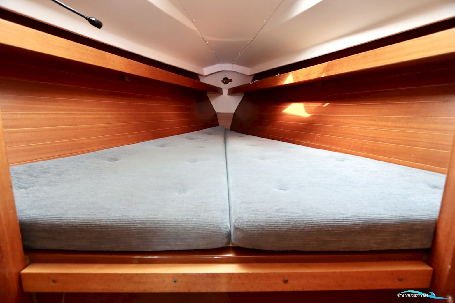 Hanse 301