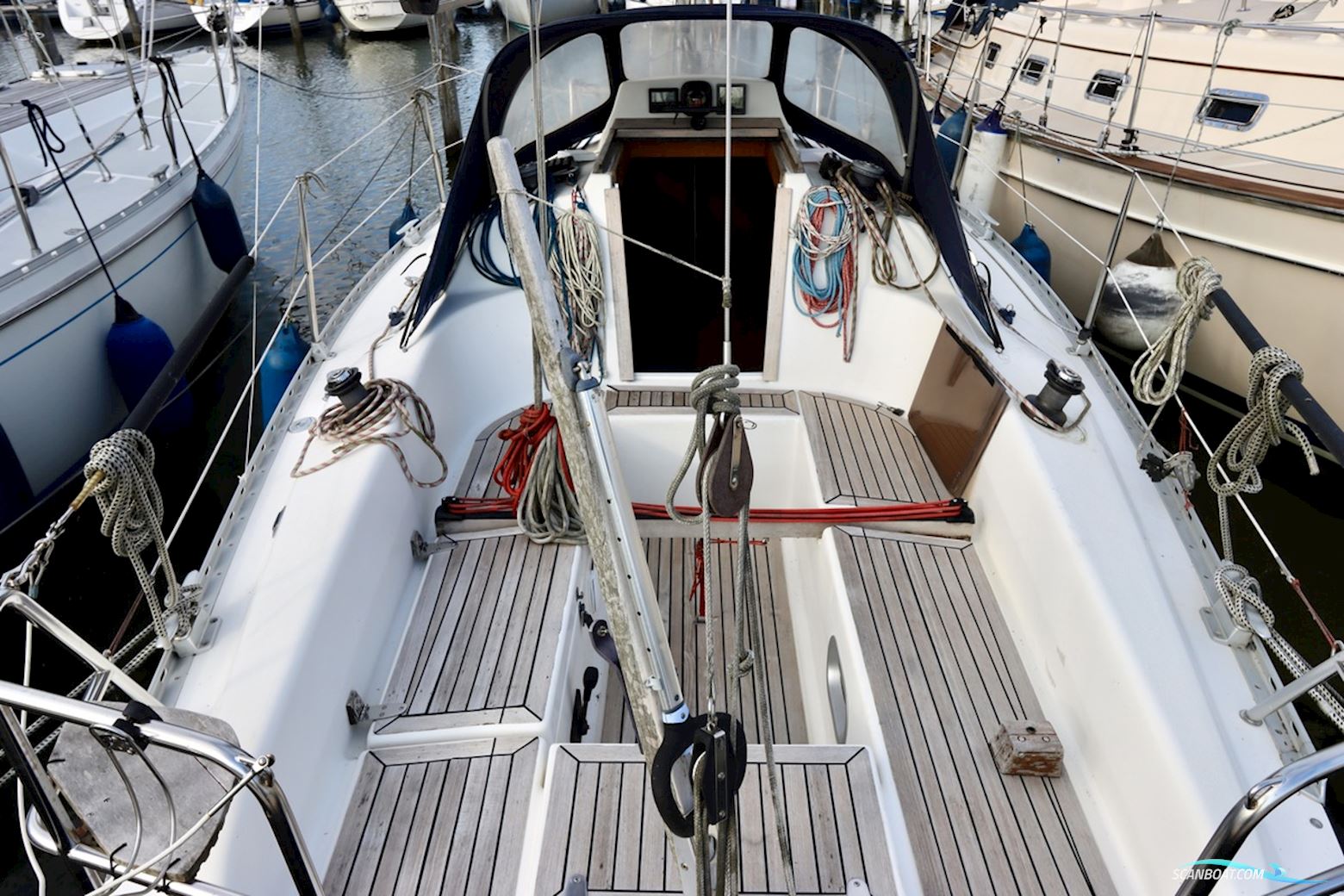 Hanse 301