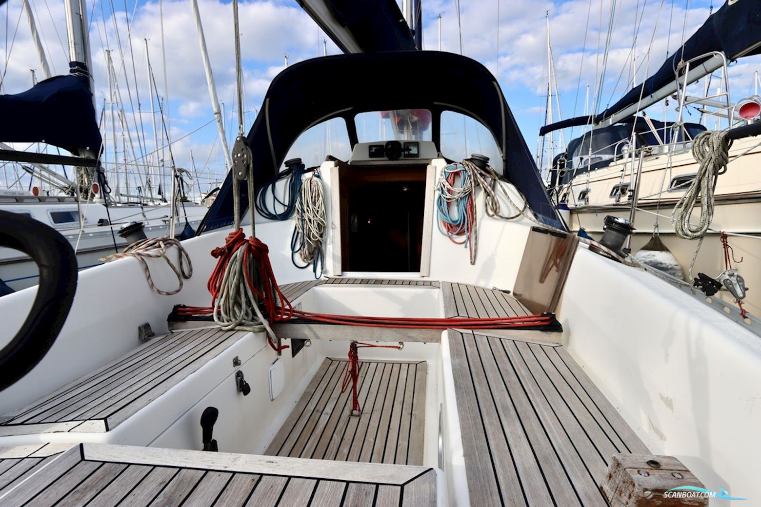 Hanse 301