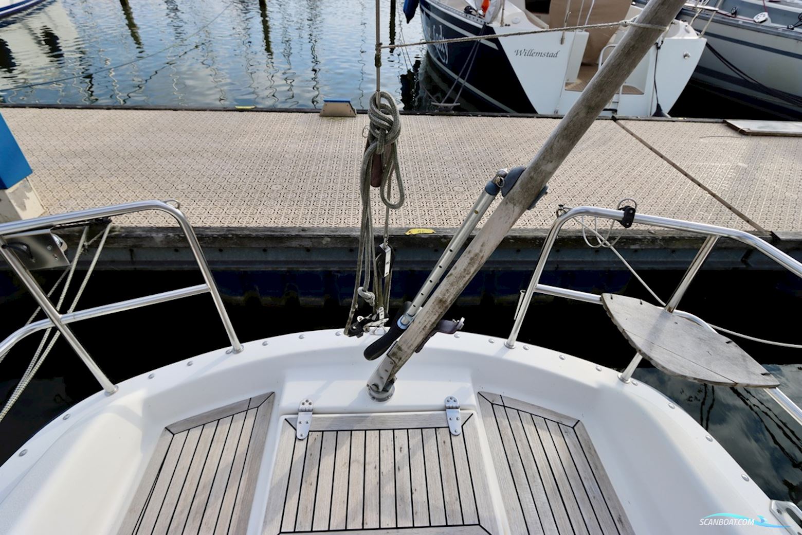 Hanse 301