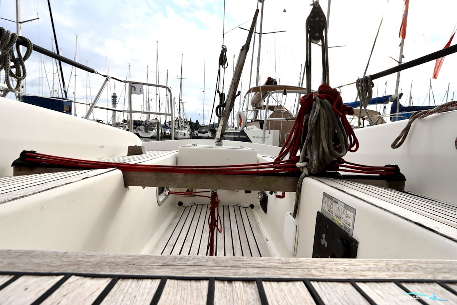 Hanse 301