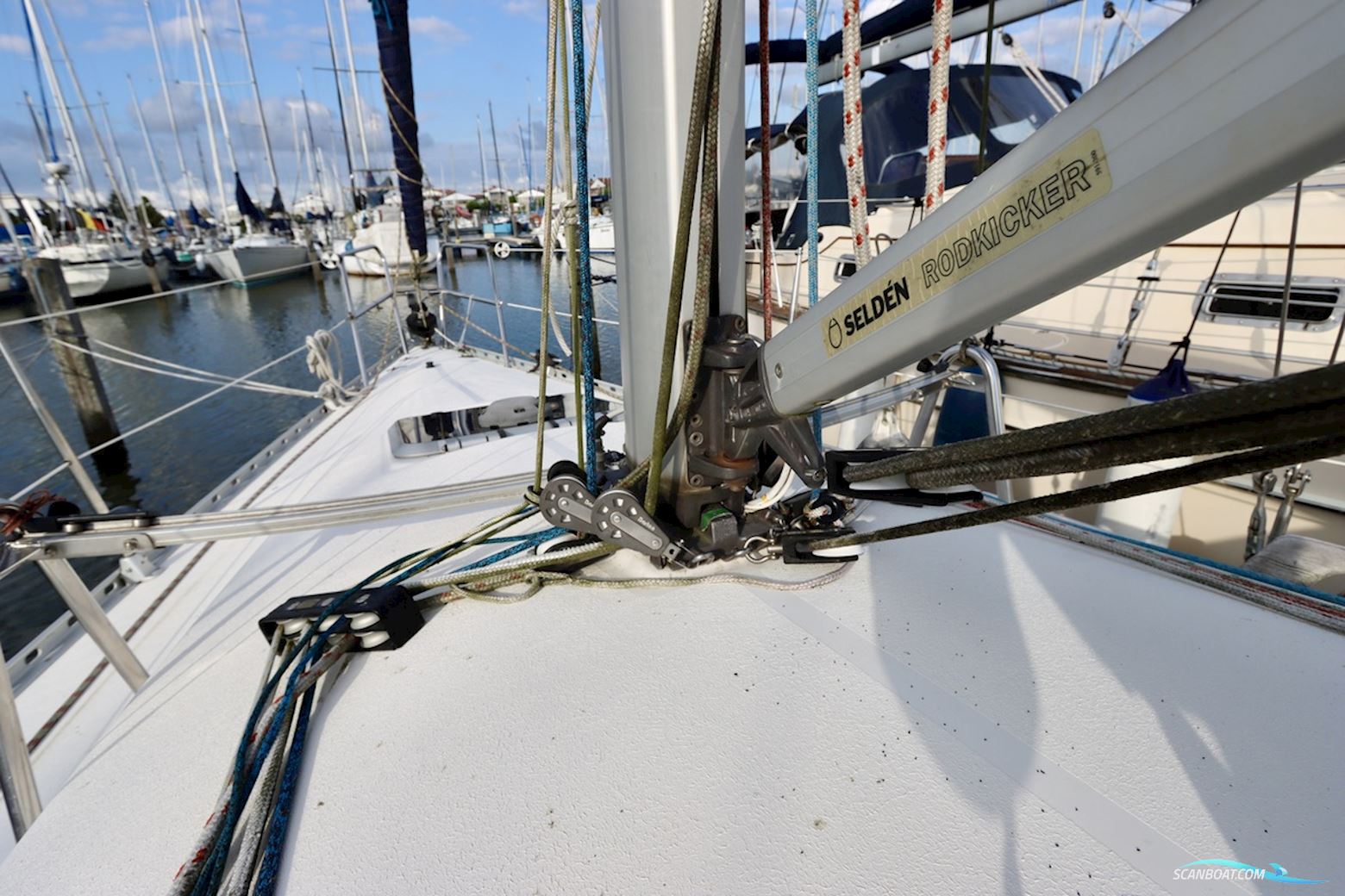Hanse 301