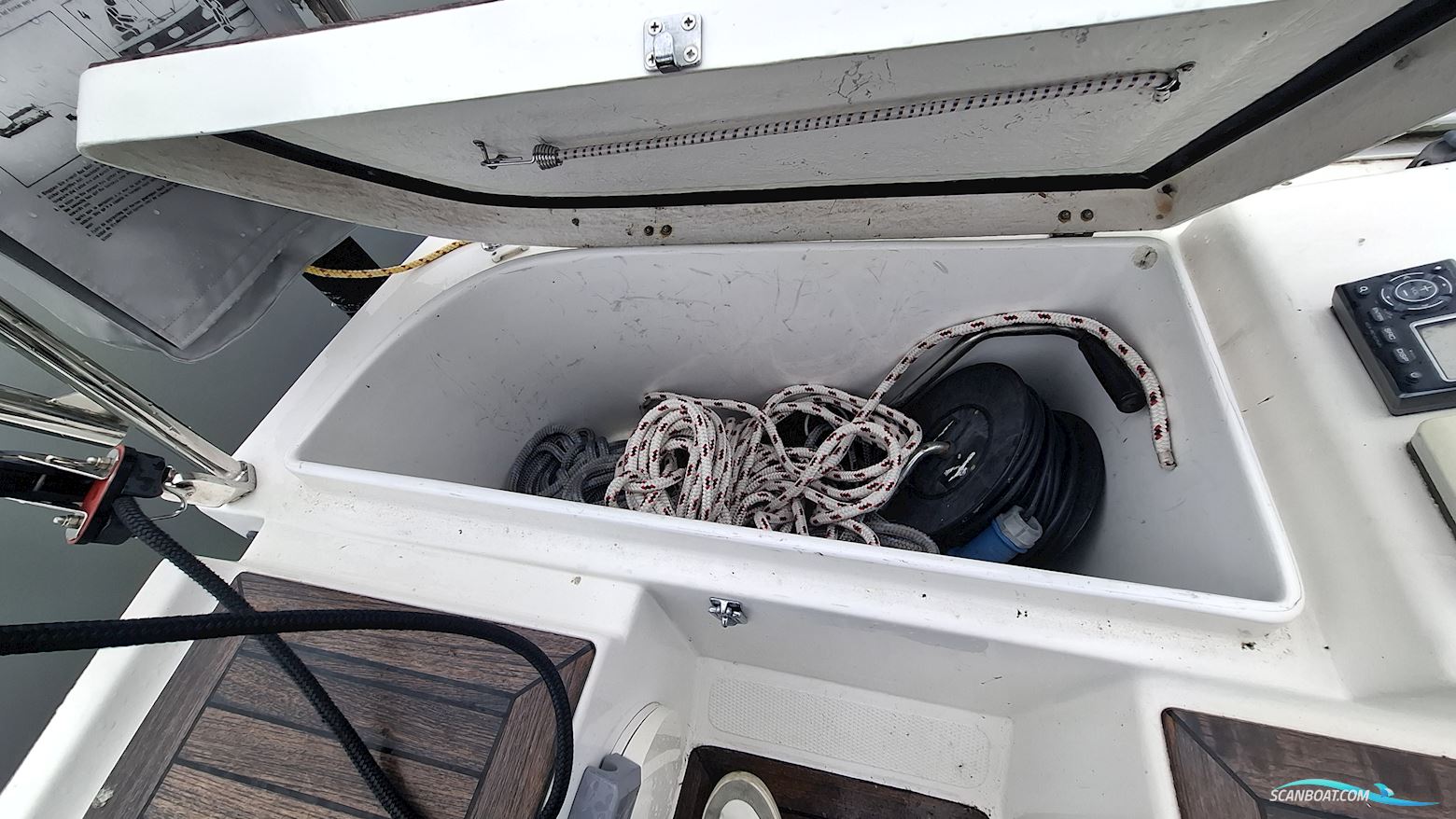 Hanse 320
