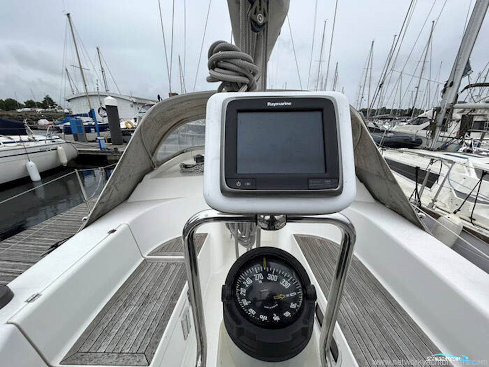 Hanse 320