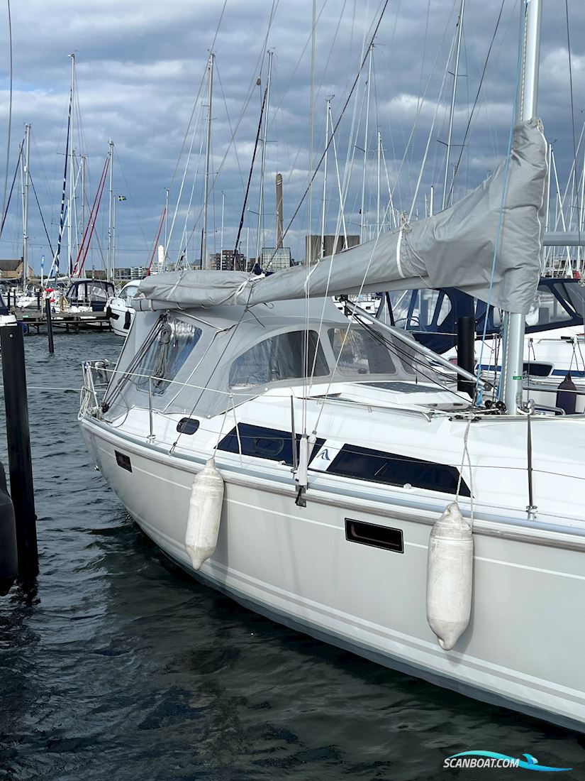 Hanse 320