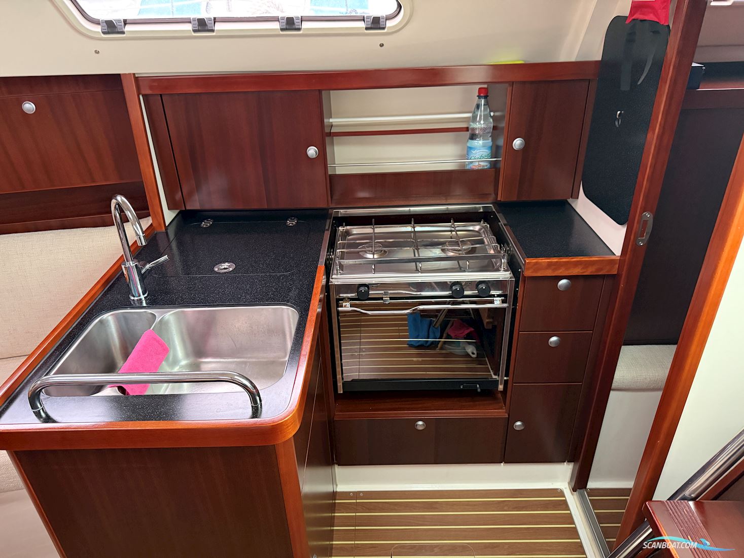 Hanse 320