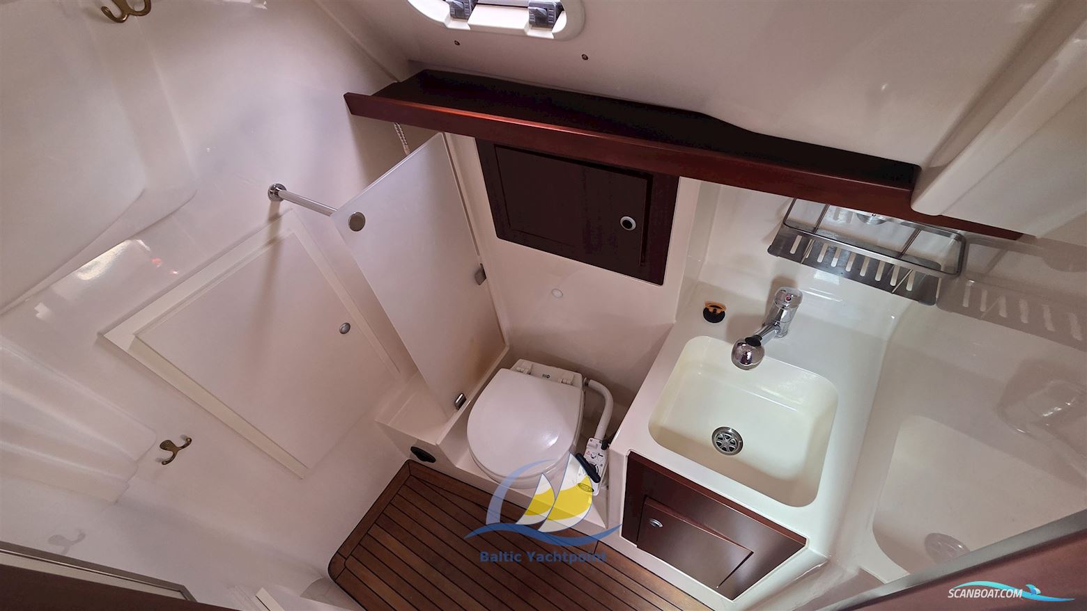 Hanse 320