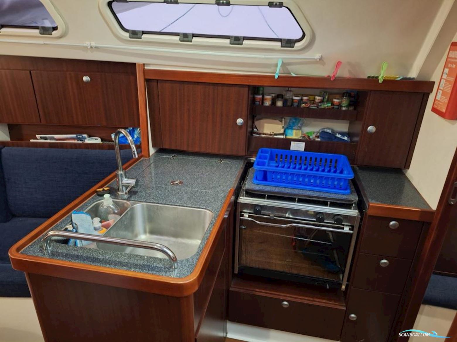 Hanse 320
