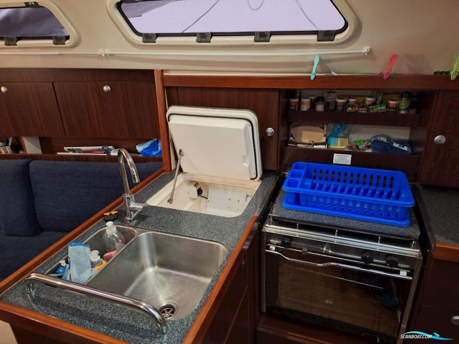 Hanse 320