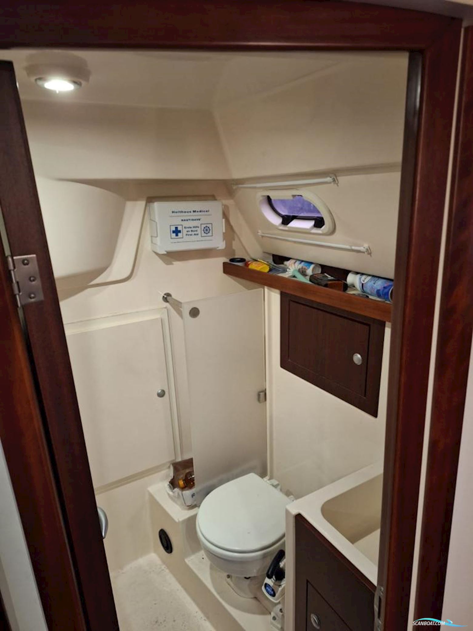 Hanse 320