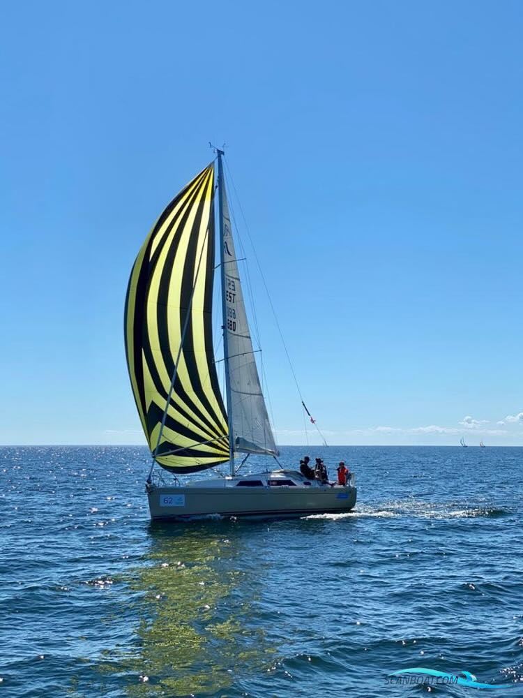 Hanse 325