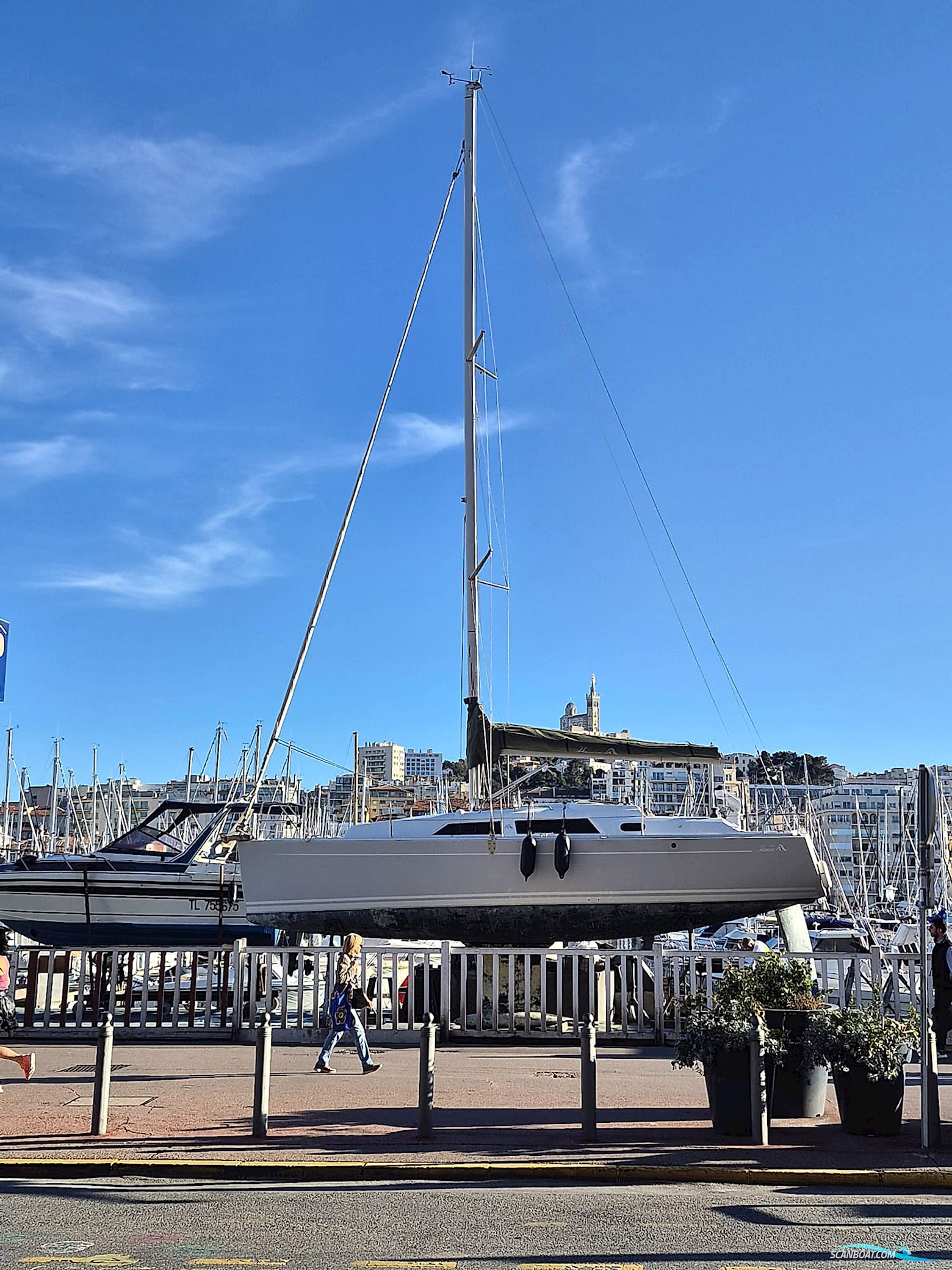 Hanse 325 Sailingboat 2014, with Volvo engine, France
