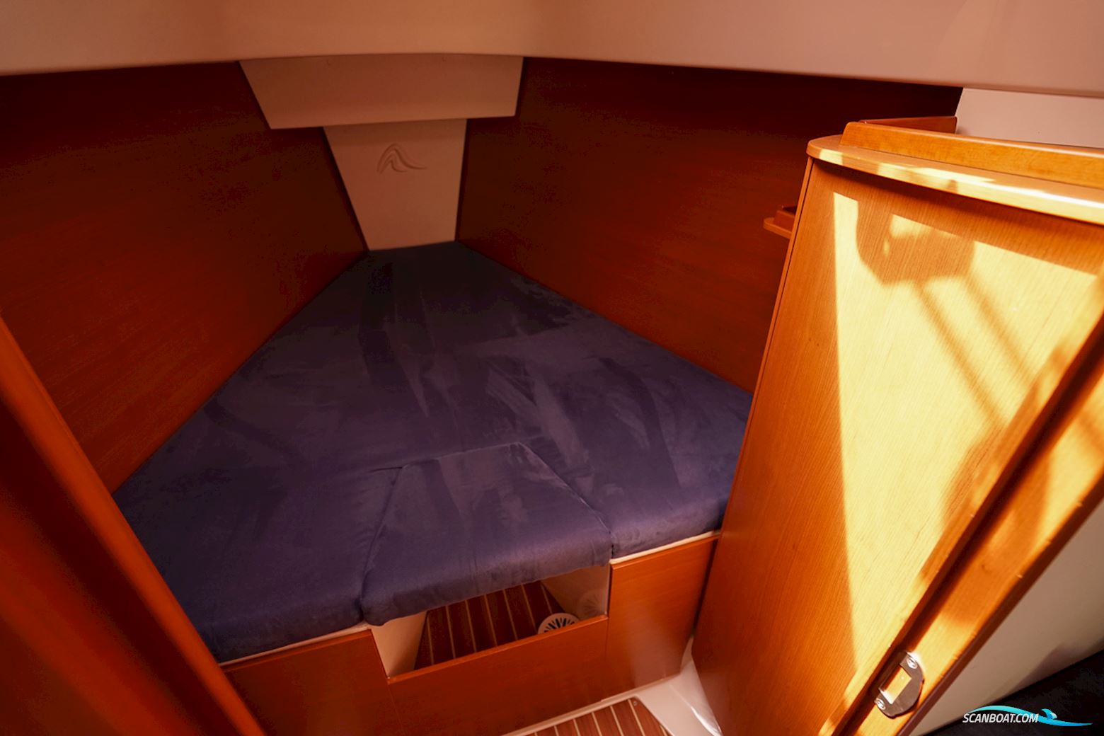 Hanse 325