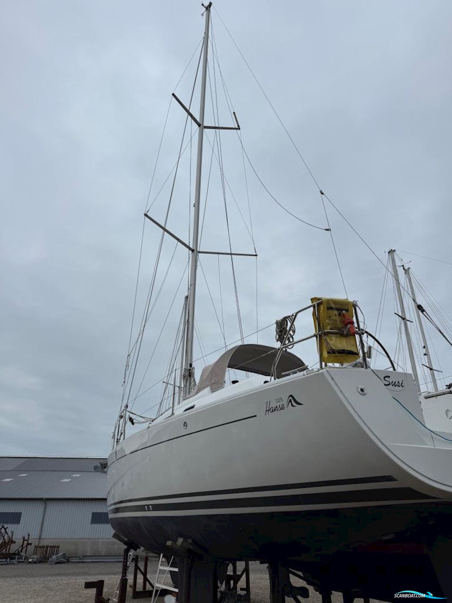 Hanse 325