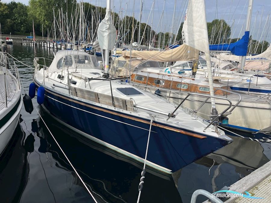 Hanse 331 Sailingboat 1995, with Volvo Penta MD2020 engine, Germany