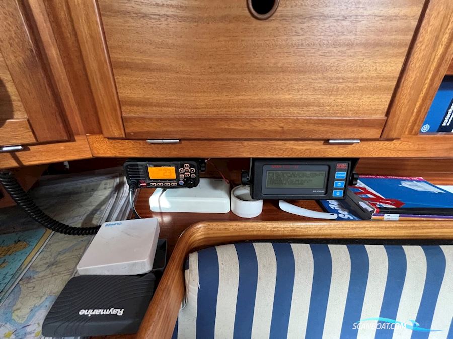 Hanse 331