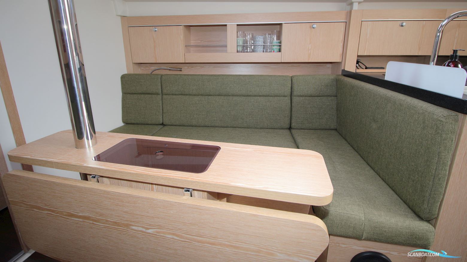 Hanse 345 
