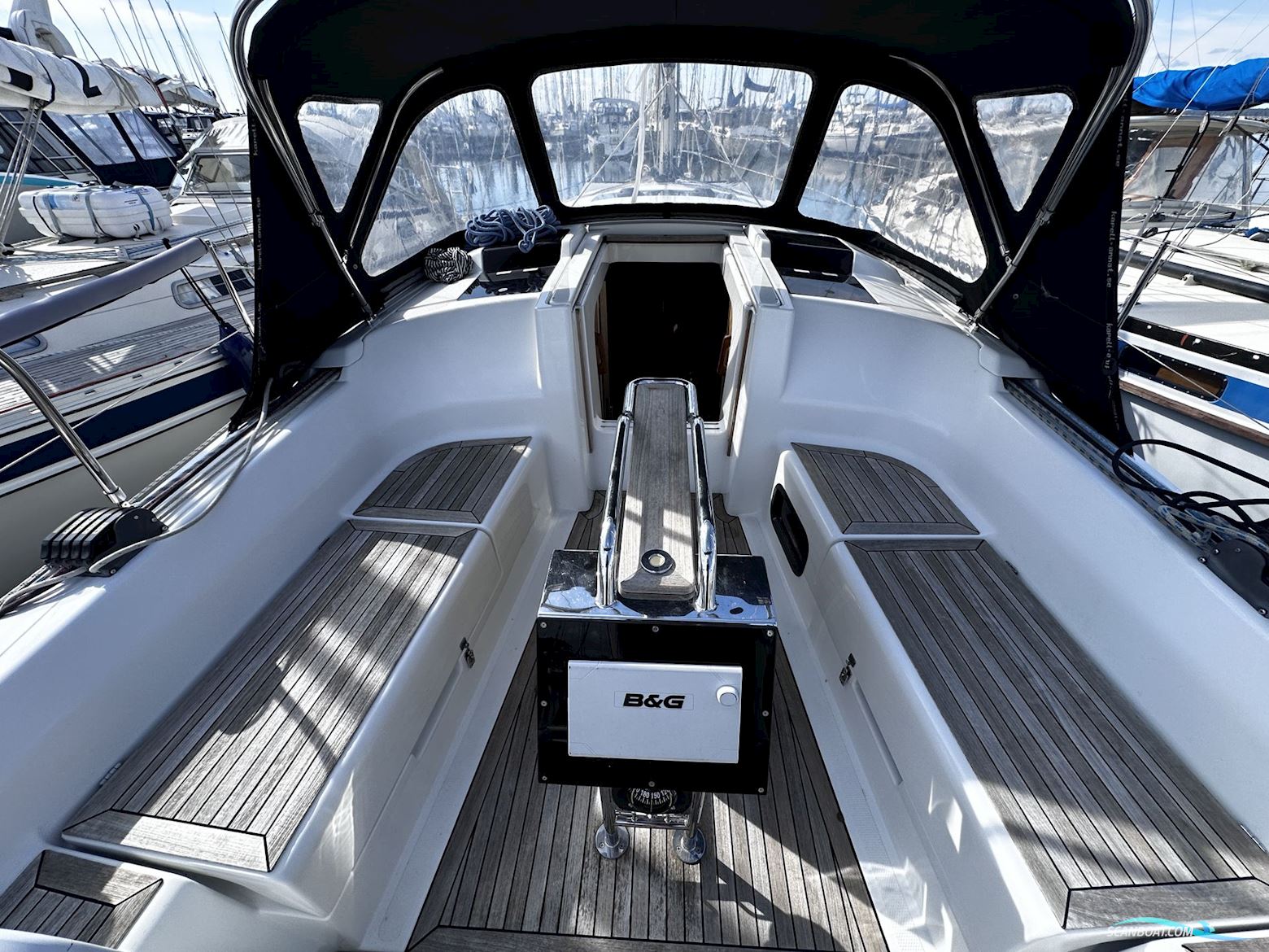 Hanse 345