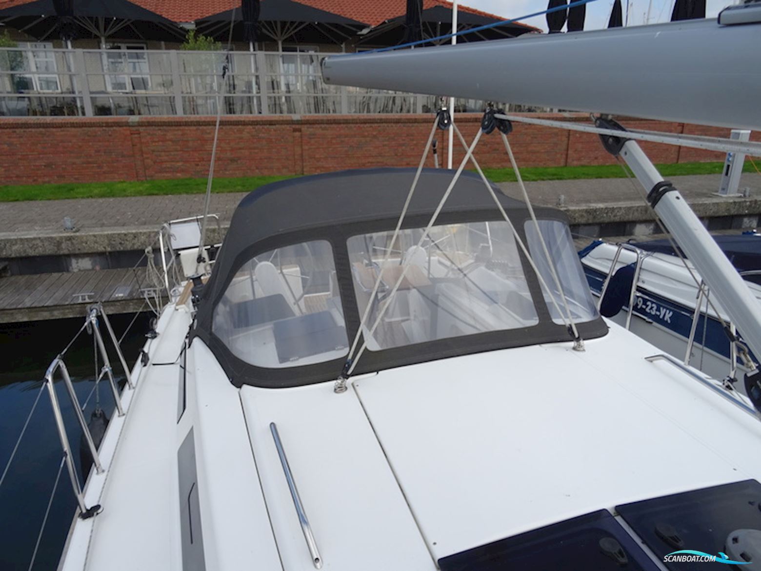 Hanse 348