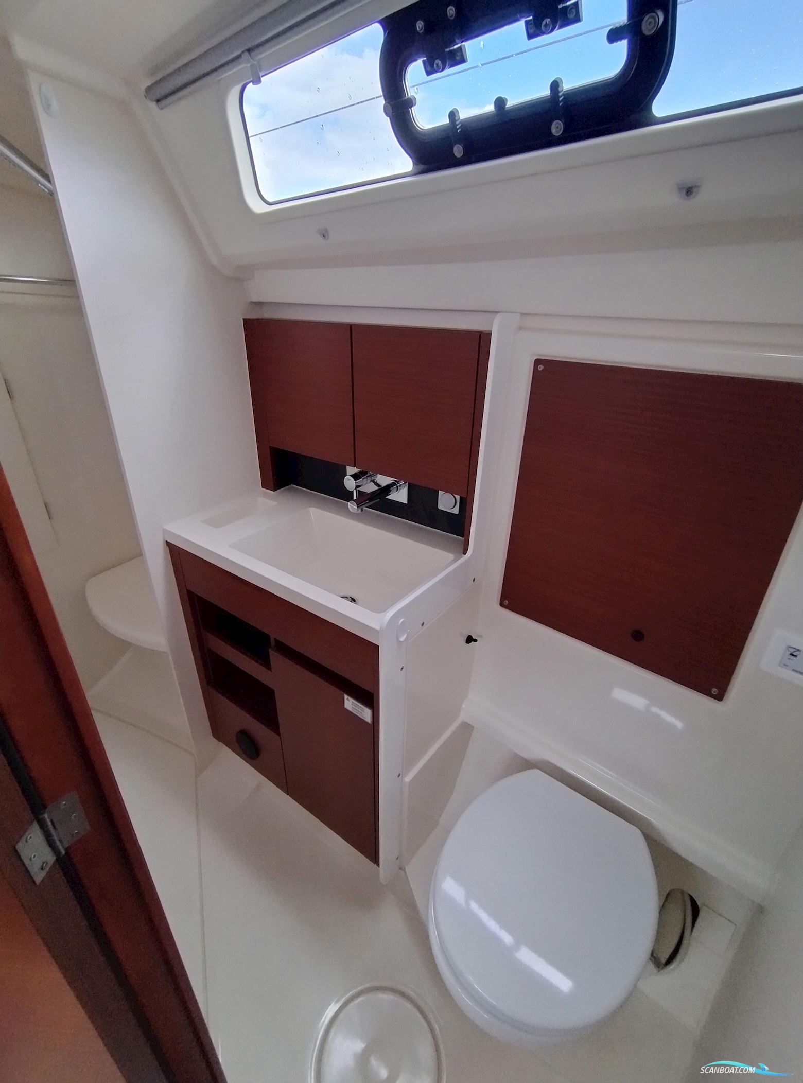 Hanse 348