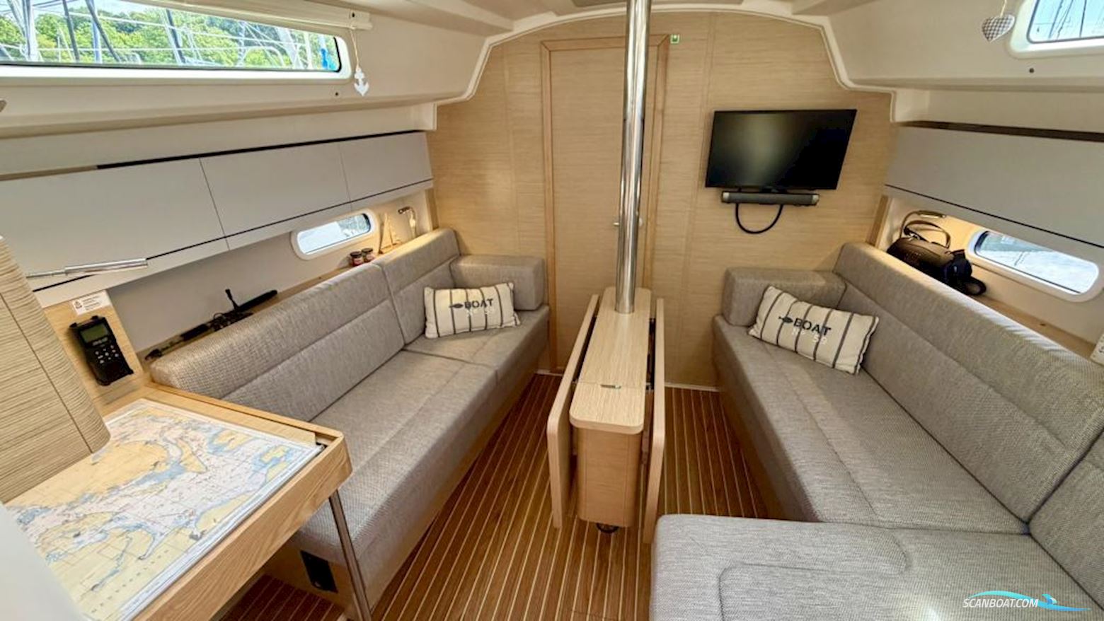 Hanse 348