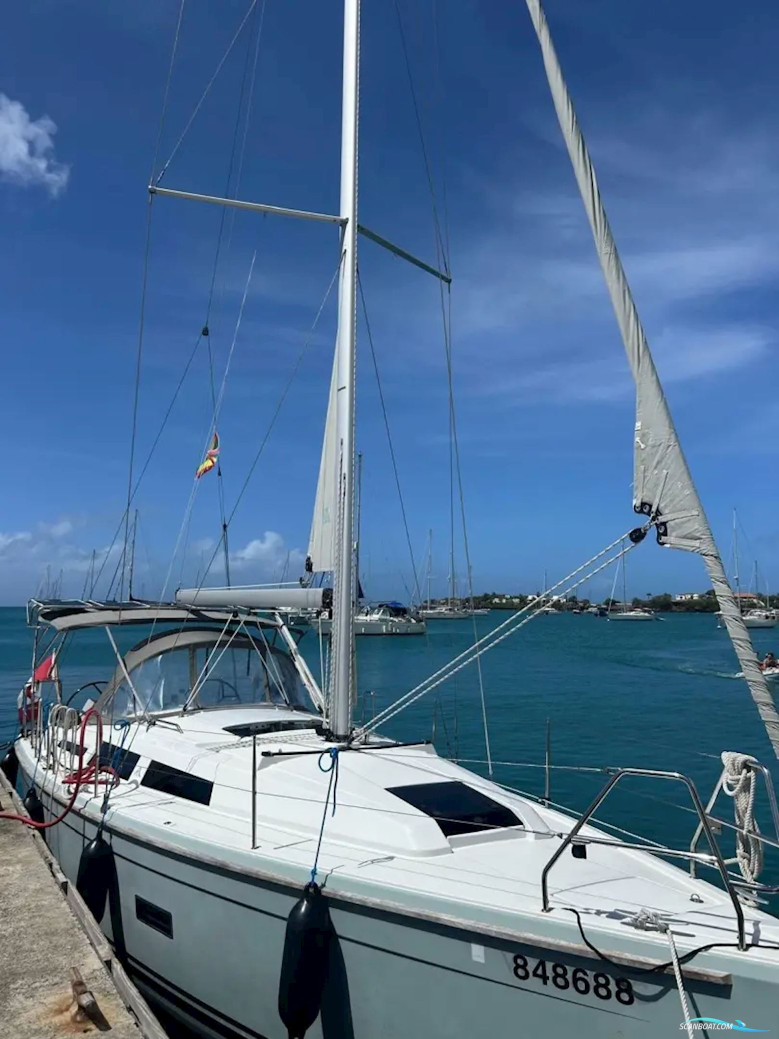 Hanse 348