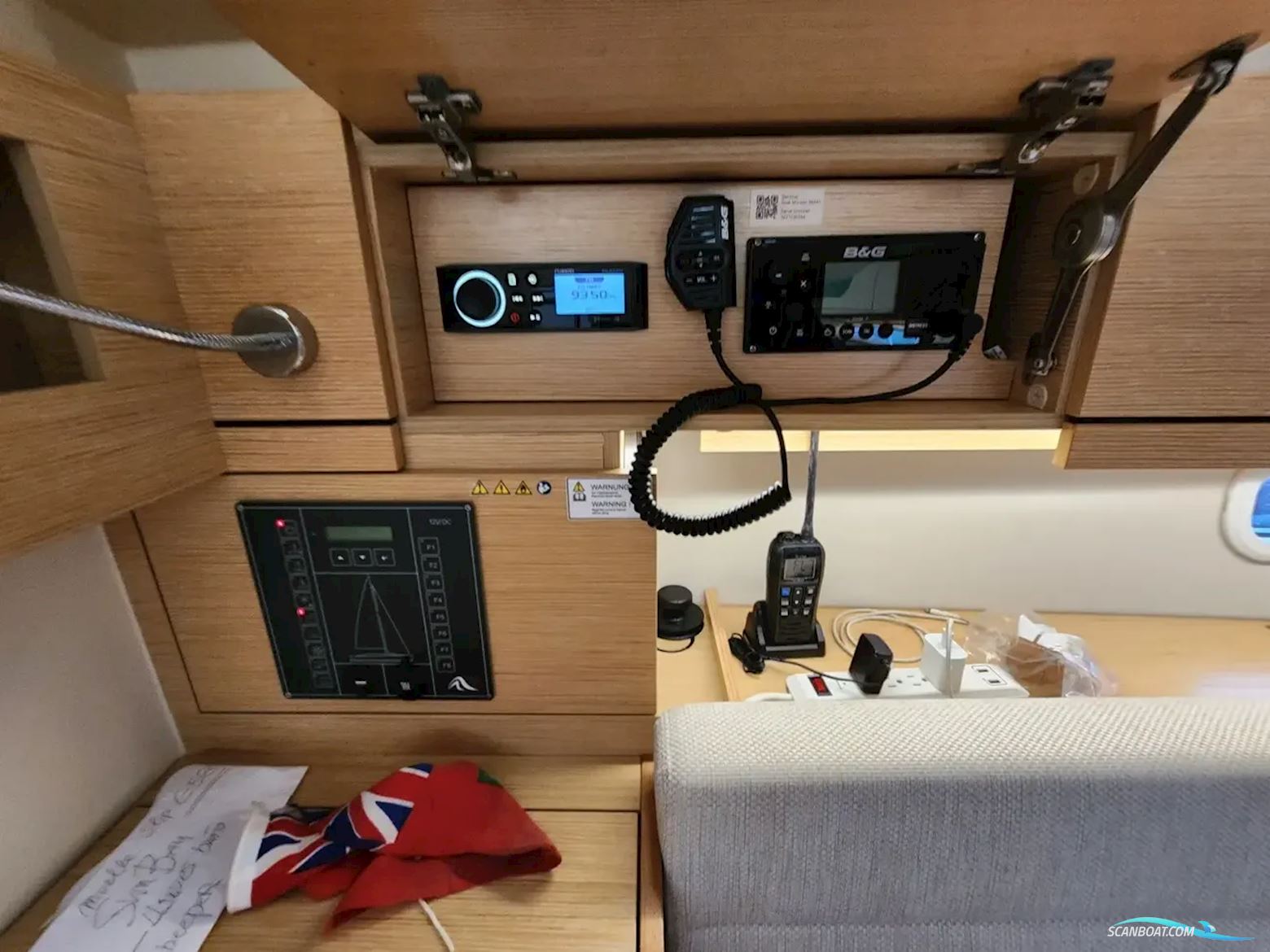 Hanse 348