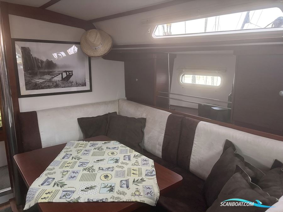 Hanse 370