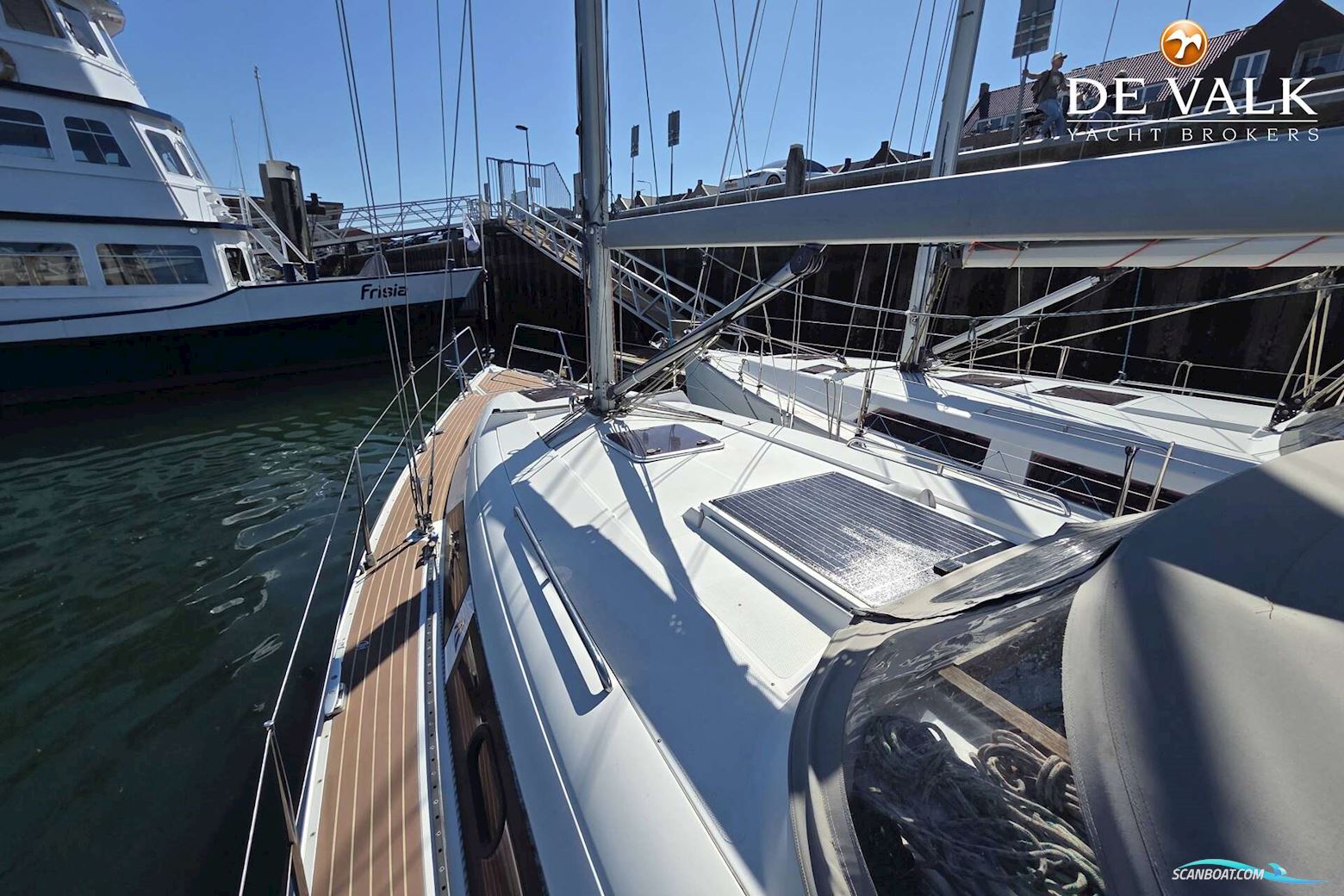 Hanse 370