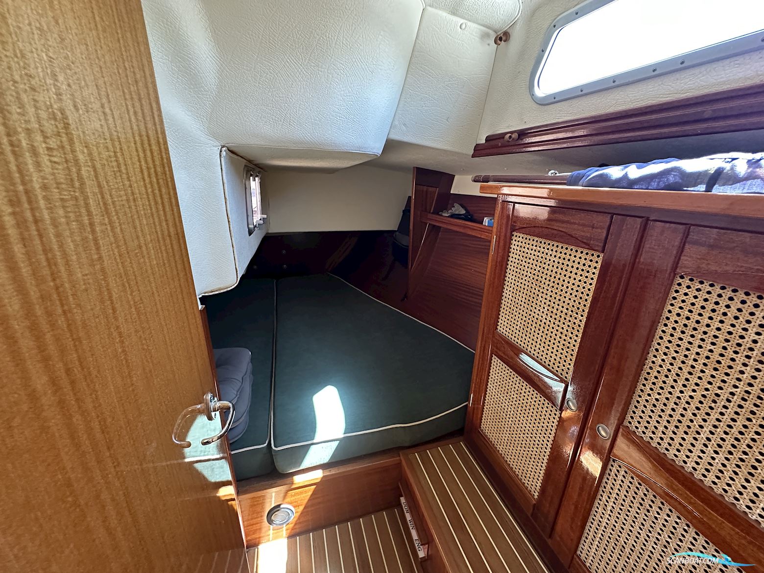Hanse 371