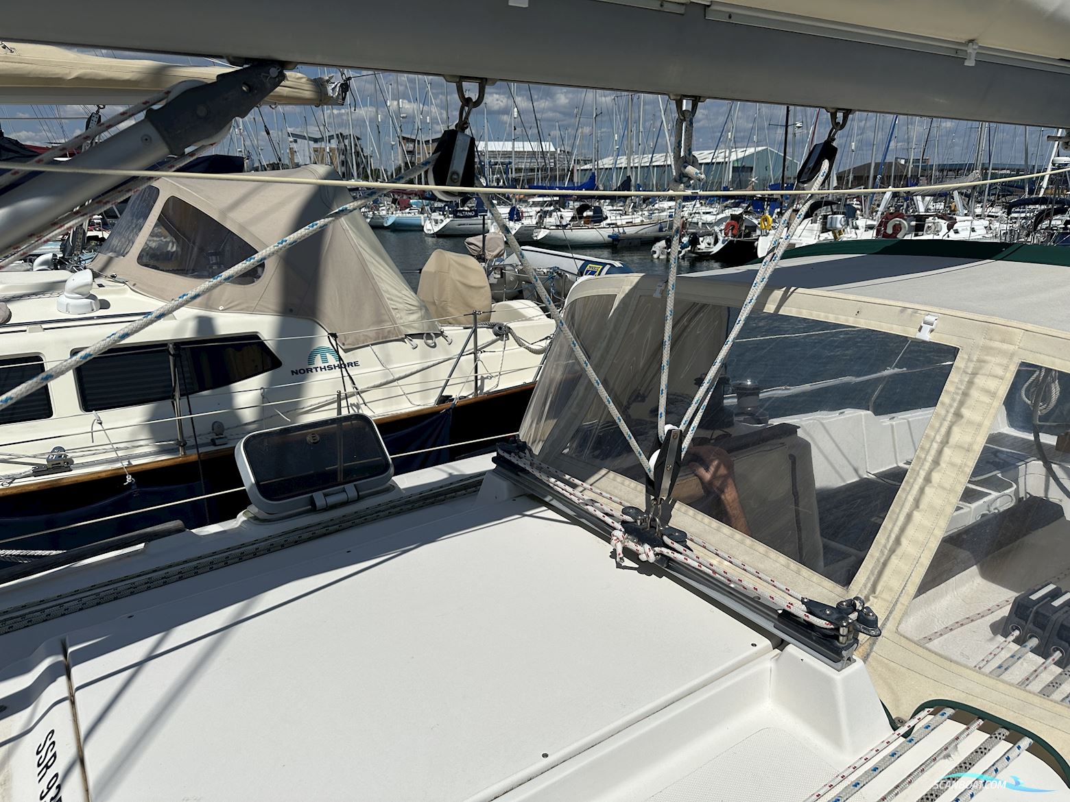 Hanse 371