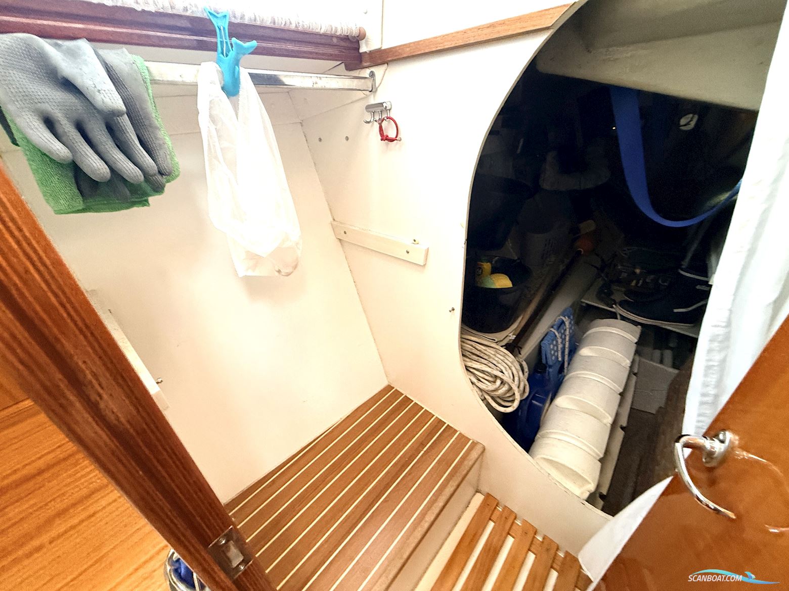 Hanse 371