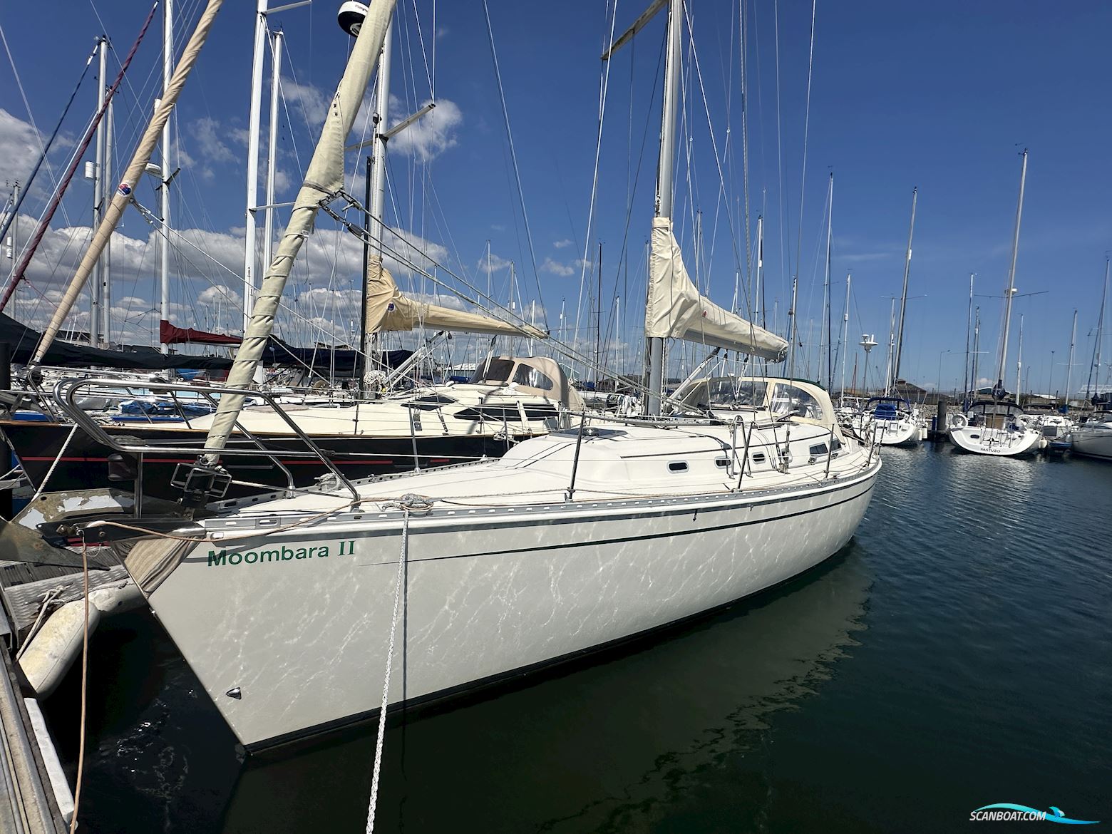 Hanse 371