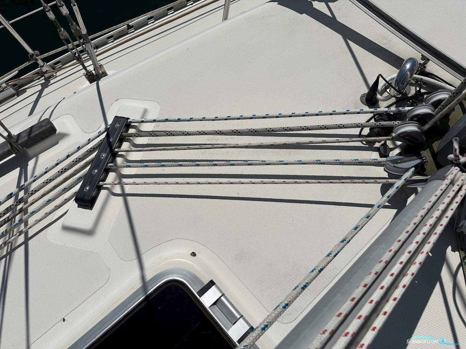 Hanse 371