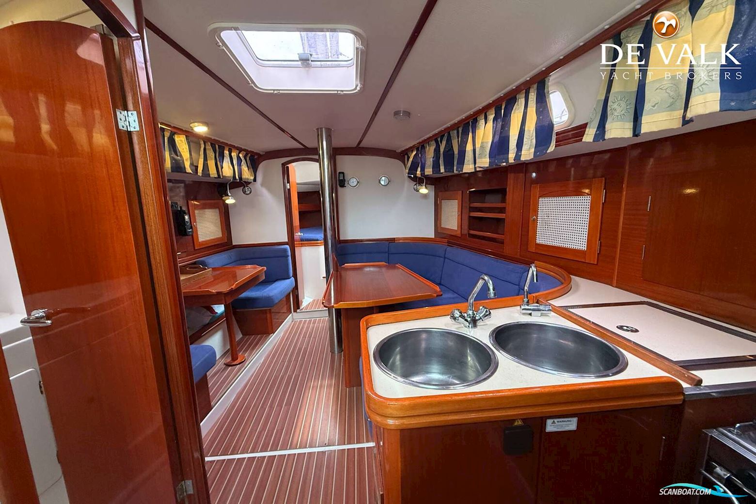 Hanse 371