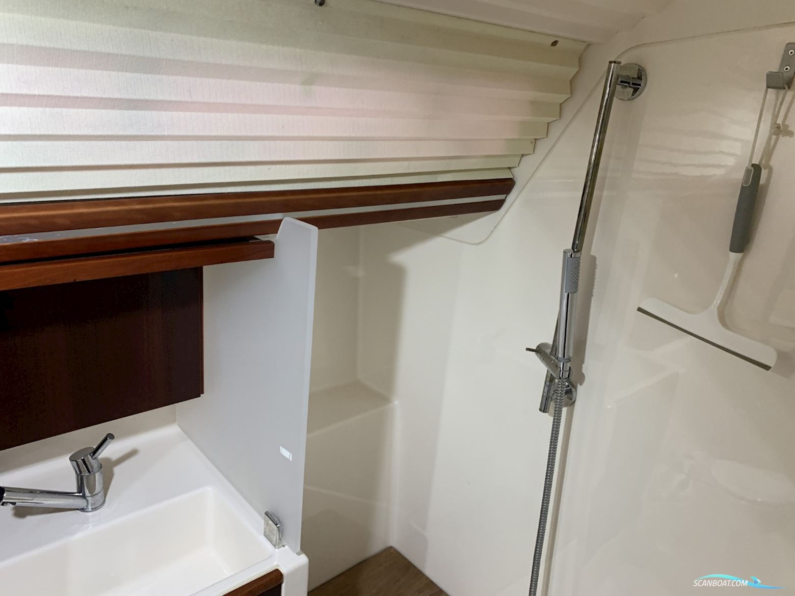 Hanse 375
