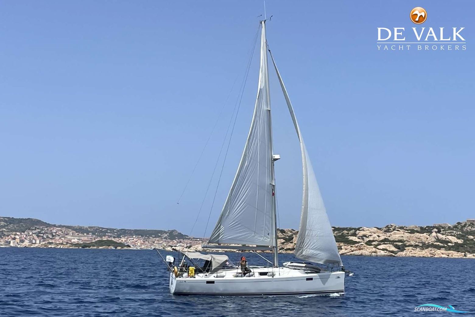 Hanse 385 Sailingboat 2012, with Volvo Penta engine, France