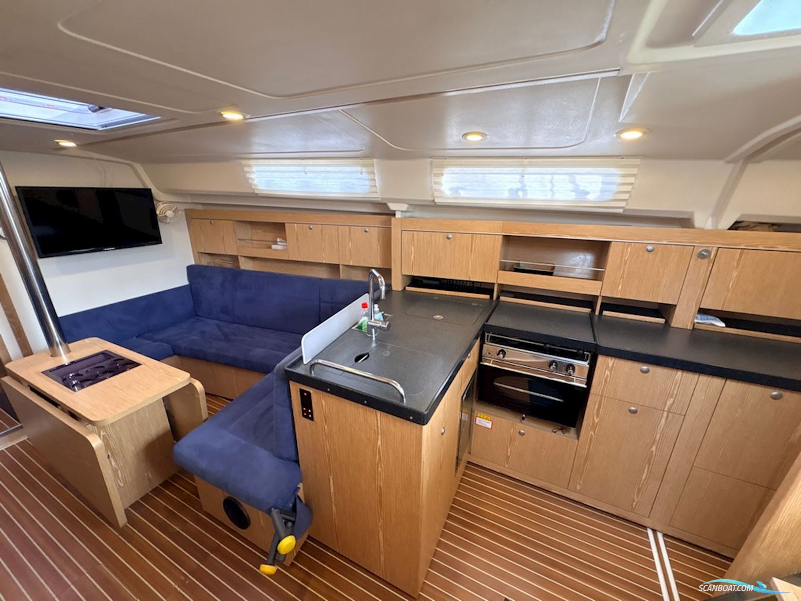 Hanse 385