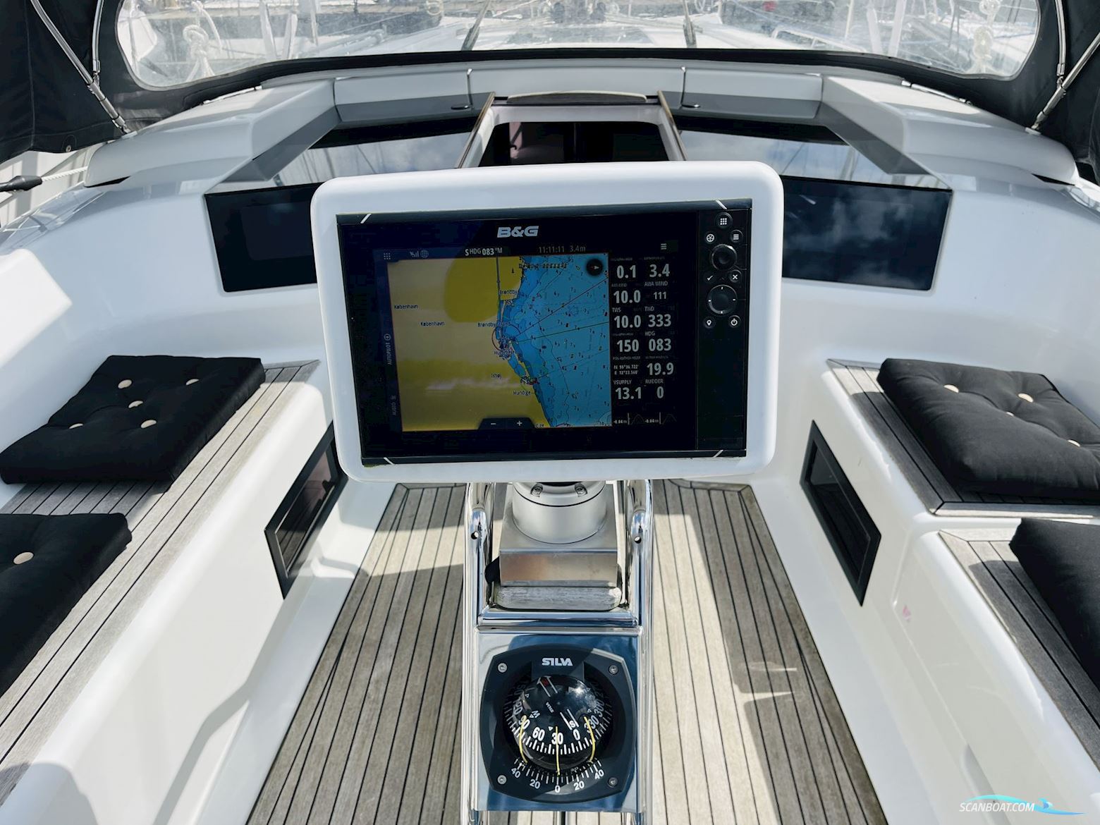 Hanse 388